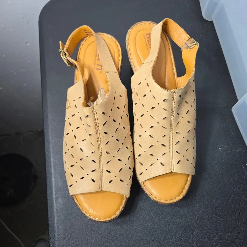 Born Tan Leather Slingback Wedge‎ Sandals Size 9M Boho Summer Neutral Cottage